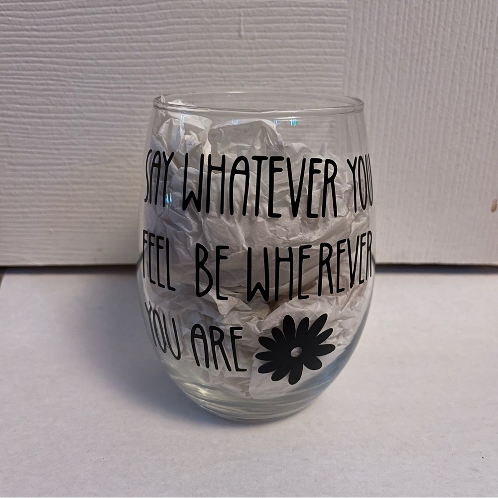Noah Kahan Wine Glass